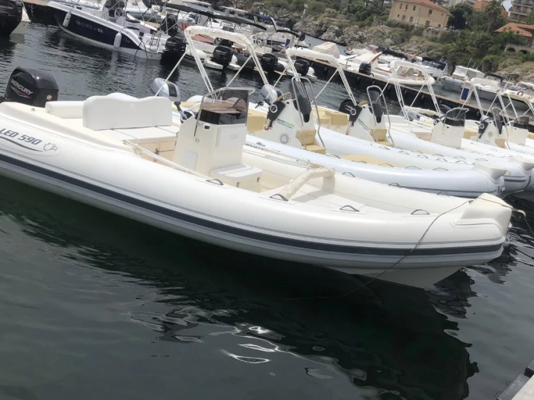 Nautica Led Nautica Led 590 de alquiler a Isla Favignana