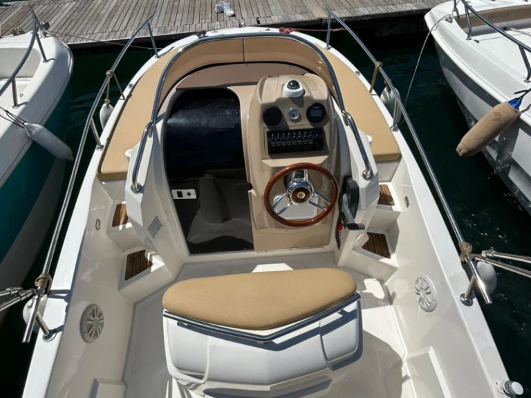 Alquiler Lancha Romar con o sin  título de navegación