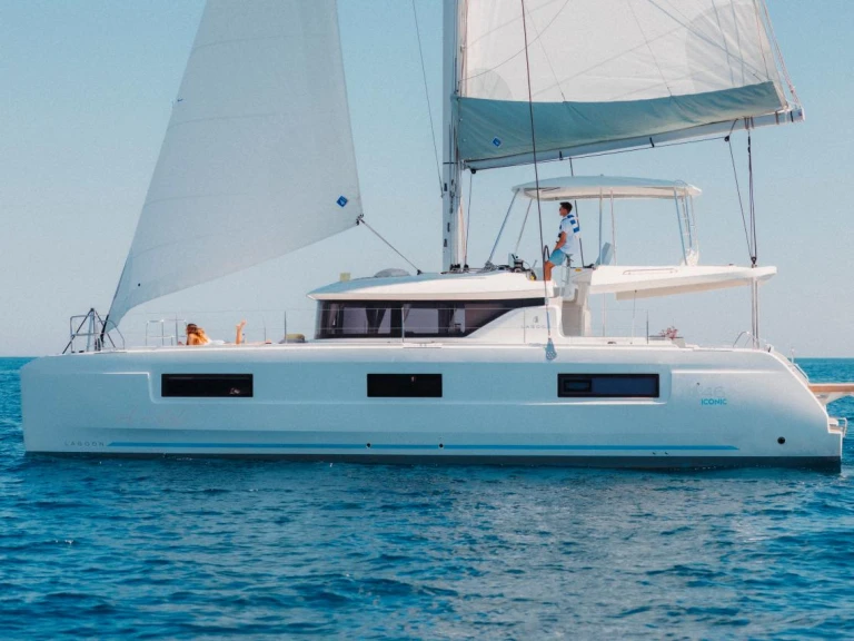 Catamarán para alquilar Playa Sardinera al mejor precio