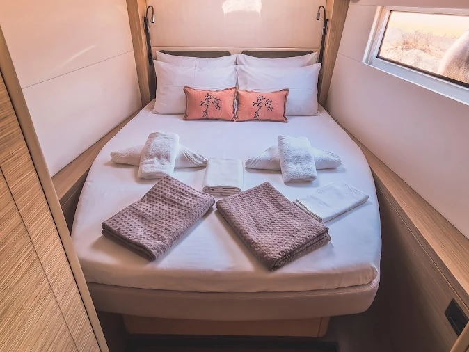 Alquiler Catamarán Lagoon con o sin  título de navegación