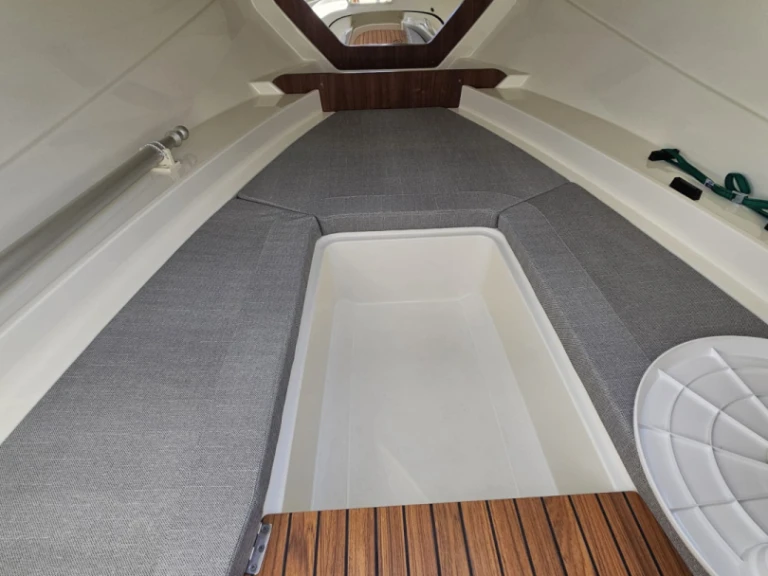 Alquiler de embarcaciones Quicksilver Activ 755 Sundeck enPropriano en Samboat