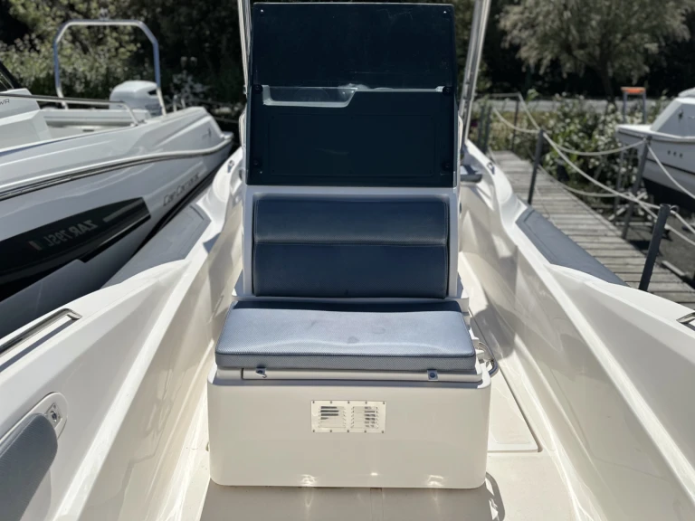 Alquiler La Flotte - Zar Zar 79 SL en SamBoat