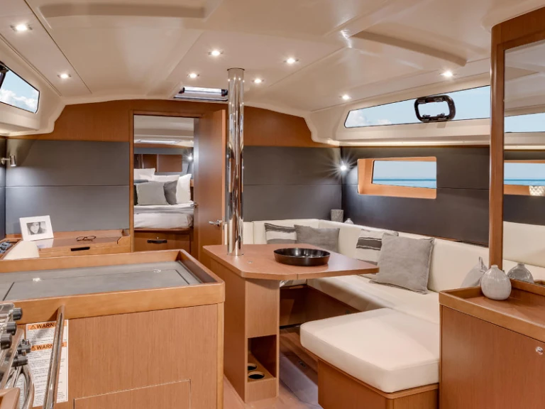 Alquiler de embarcaciones Bénéteau Oceanis 41.1 enÁlimos en Samboat