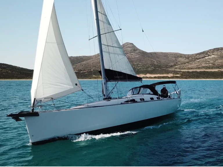 Alquiler de Salona Salona 44 en Syros Port