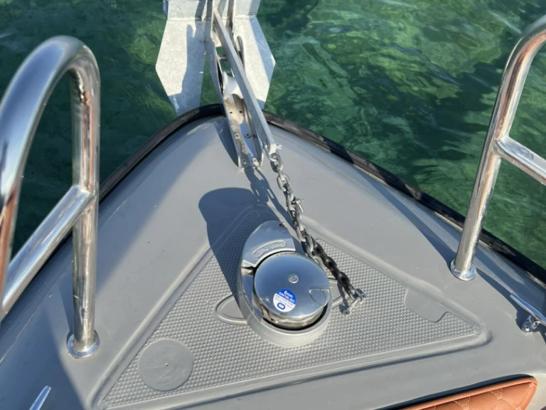 Alquiler de embarcaciones ISATEK TEKNE COBRA 495 enAthens Marina en Samboat