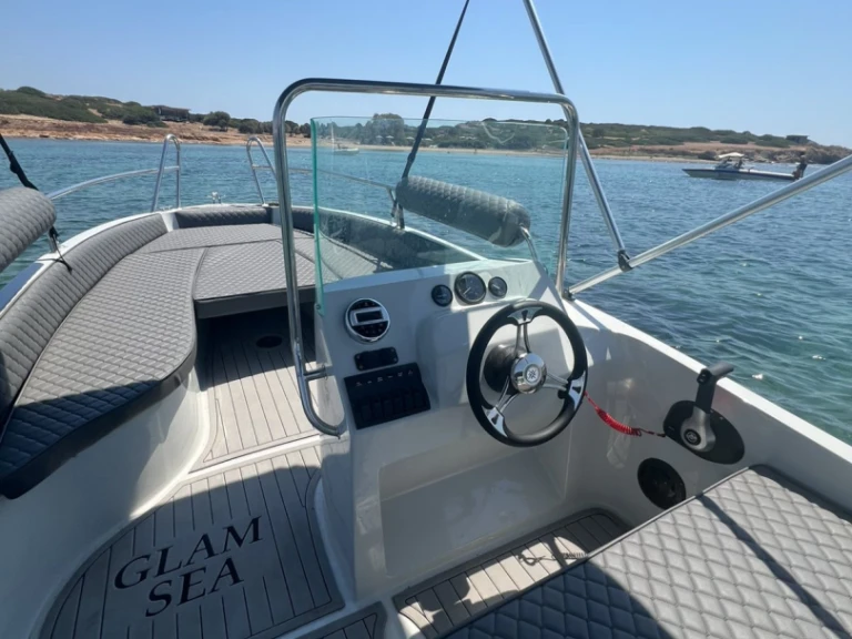 Alquiler de barcos Glyfáda barato de COBRA 495