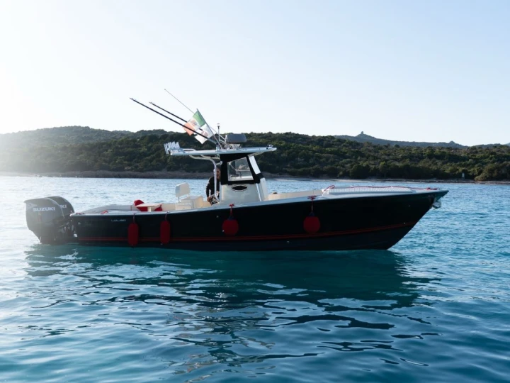Alquiler de Lancha, con o sin patrón Allcustom Marina di Portisco