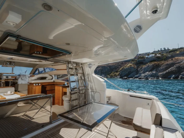 Ferretti Ferretti 480 de alquiler a Mykonos (Ciudad)