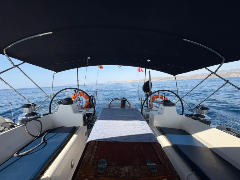 Velero para alquilar Cartagena al mejor precio
