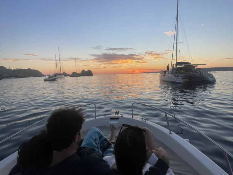 Pacific Craft Pacific Craft 570 WA Sunset de alquiler a Marsella
