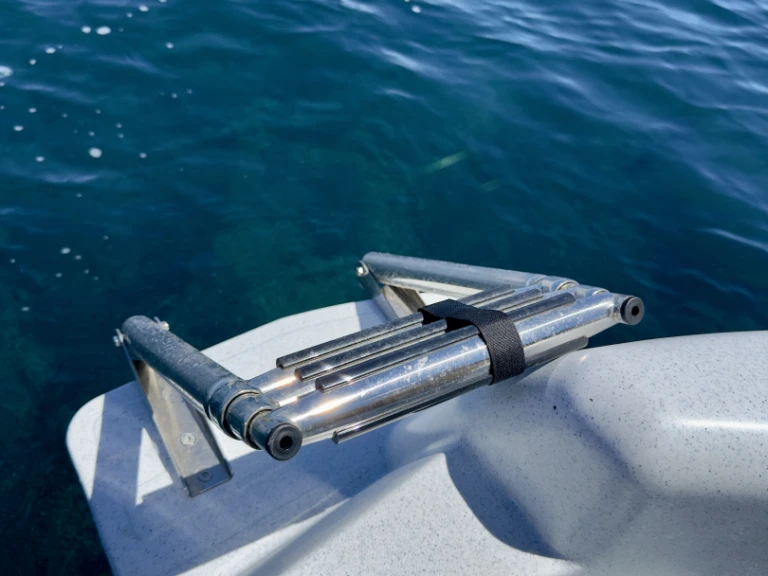 Alquiler de ROTO 450S en Mandelieu-la-Napoule