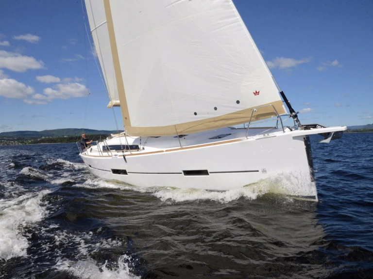Alquiler Velero Dufour con o sin  título de navegación