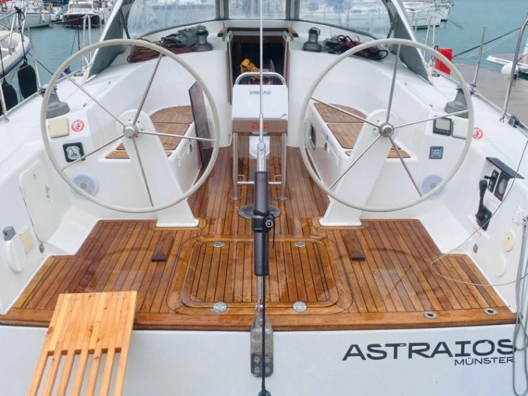 Alquiler de barcos Pula barato de Hanse 430 E