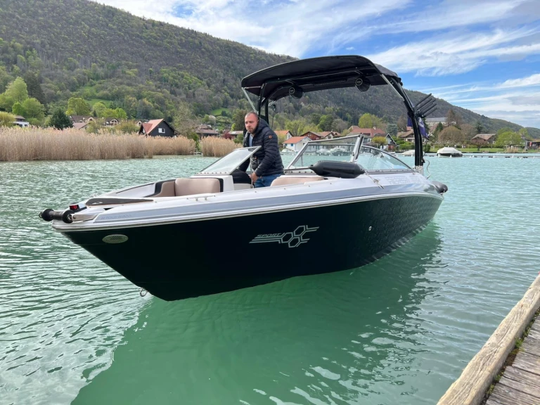 Alquiler Lancha en Annecy - Four Winns Horizon 200