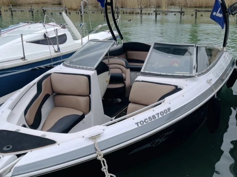 Alquiler de embarcaciones Four Winns Horizon 200 enAnnecy en Samboat