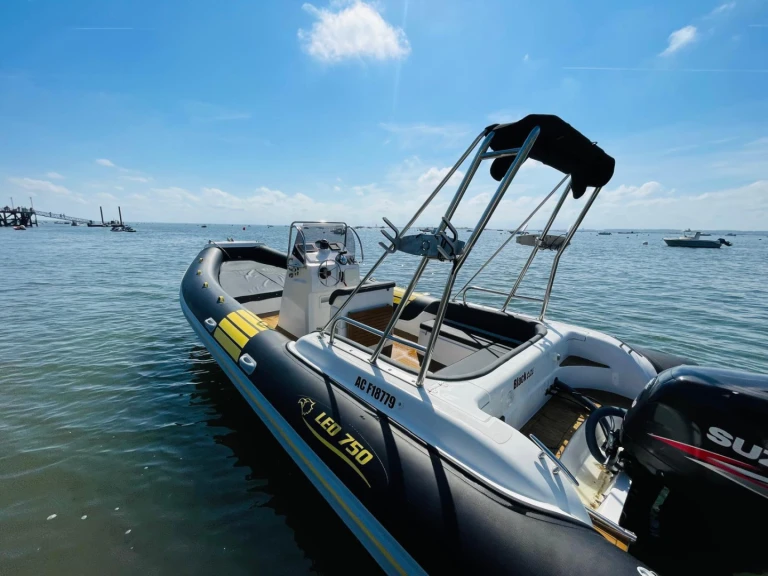 Alquiler de embarcaciones Nautica Led Nautica Led 750 GS enLège-Cap-Ferret en Samboat