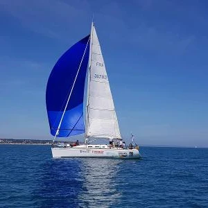 Bénéteau First 40.7 de alquiler a Six-Fours-les-Plages