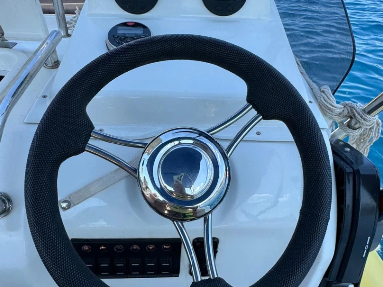 Alquiler de embarcaciones Solemar Solemar S 580 enHvar en Samboat