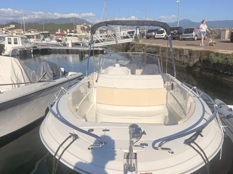 Alquiler de barcos Ajaccio barato de Pacific Craft 625 Open Trendy