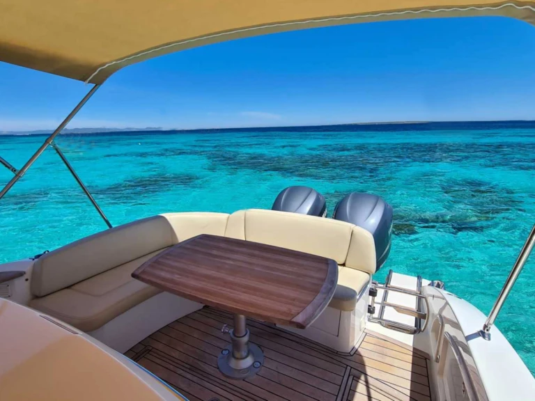 Alquiler de Sessa Marine Key Largo 30 en Poltu Quatu