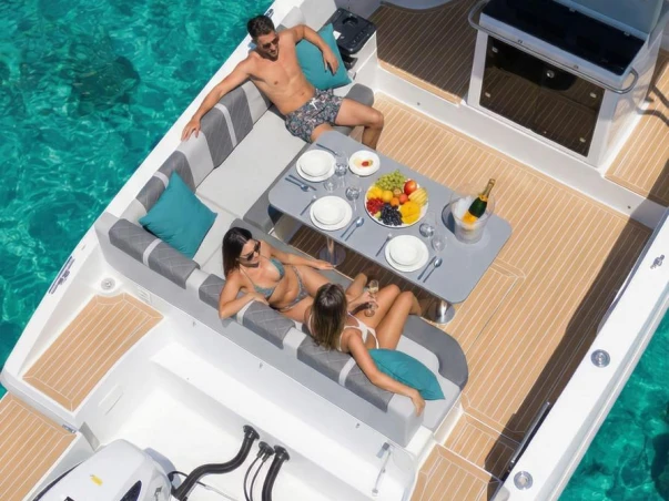 Alquiler de Saver Saver 330 Sport en Portisco