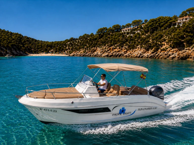 Alquiler de barcos Palma de Mallorca barato de Pacific Craft 630