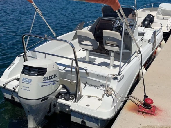 Alquiler de embarcaciones Quicksilver Activ 605 Open Pack Sport enMarsella en Samboat