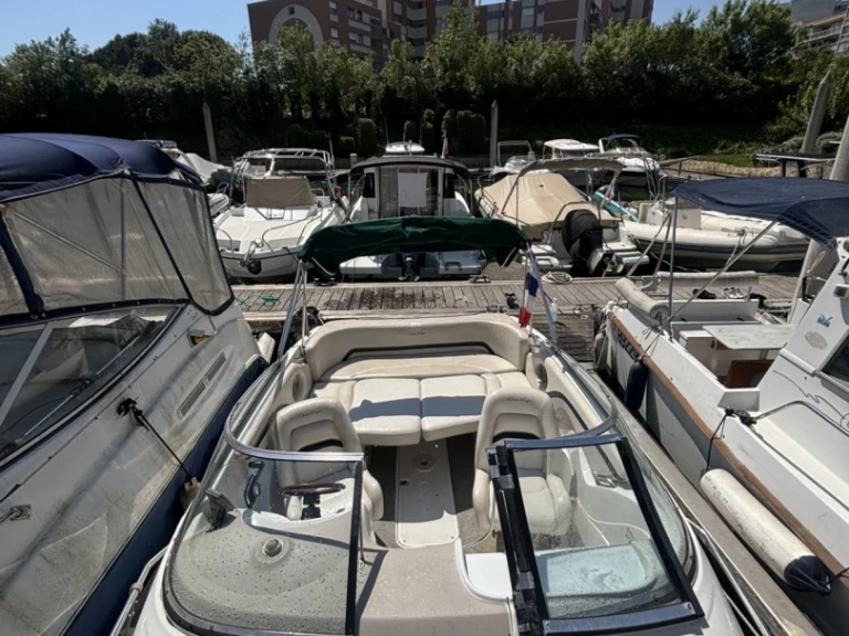 Alquiler de barcos Mandelieu-la-Napoule barato de Chris Craft 210 CC