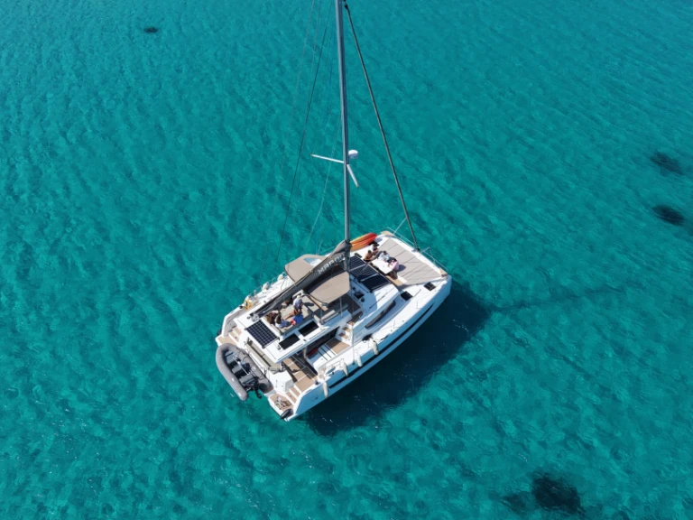 Alquiler de barcos Hyères barato de Lagoon 450 F