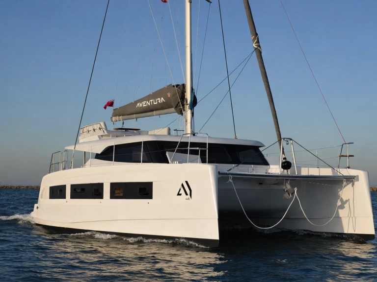 Alquiler Catamarán en Marina El Portet de Dénia - Aventura yachts 45
