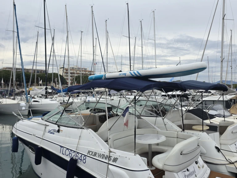 Alquiler Mandelieu-la-Napoule - Four Winns Vista 248 en SamBoat