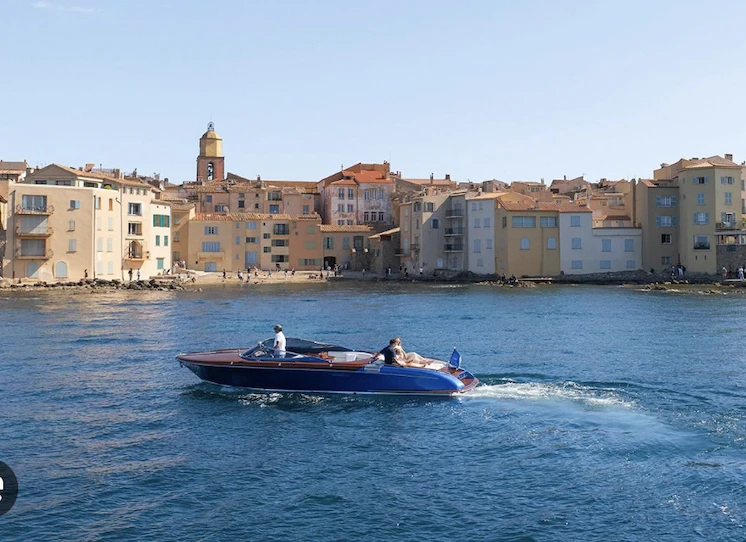 Alquiler de Lancha, con o sin patrón Riva Port de Saint Tropez