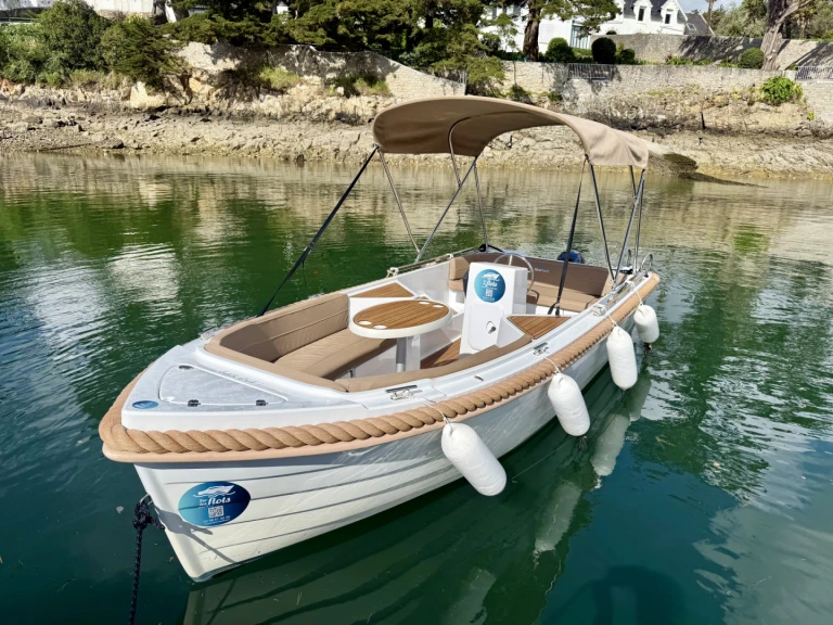Alquiler de Silver Yacht Silver 495 en Combrit