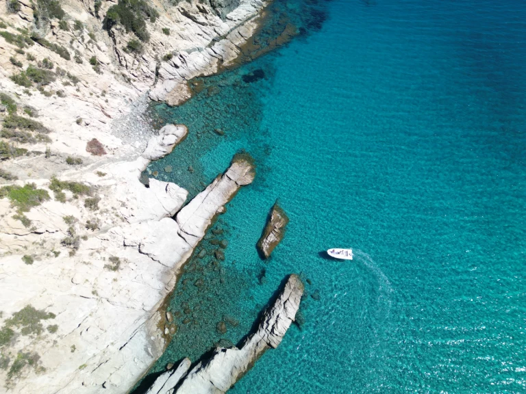 Alquiler de barcos Villasimius barato de RH600