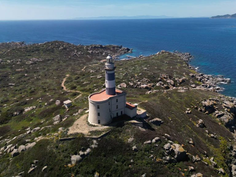 Alquiler de embarcaciones Novamarine RH600 enVillasimius en Samboat