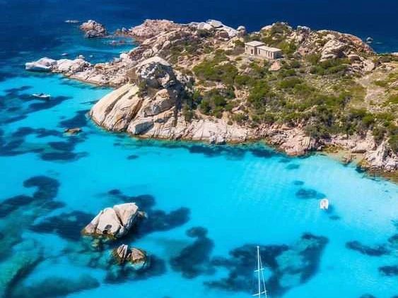 Magnus 6.20 de alquiler a Porto Rotondo