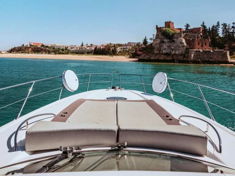 Alquiler de embarcaciones Sunseeker Camargue 50 enPortimão en Samboat