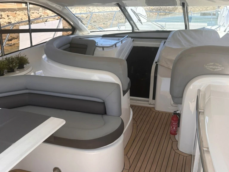Alquiler Yate de lujo Sunseeker con o sin  título de navegación