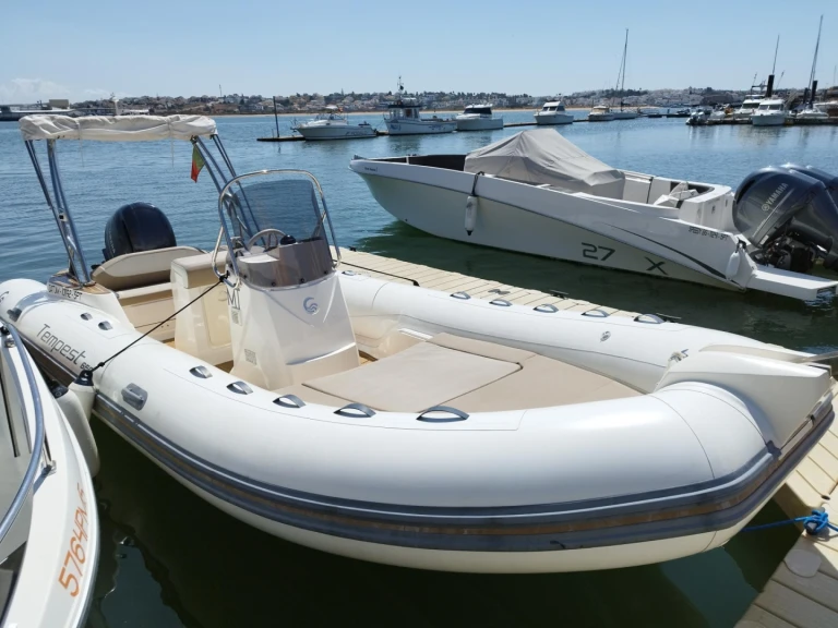Alquiler de barcos Portimão barato de Tempest 650