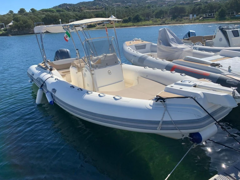Neumática para alquilar Porto Rotondo al mejor precio