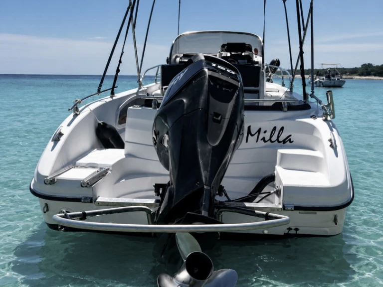 Alquiler de barcos La Grande-Motte barato de Activ 555 Open