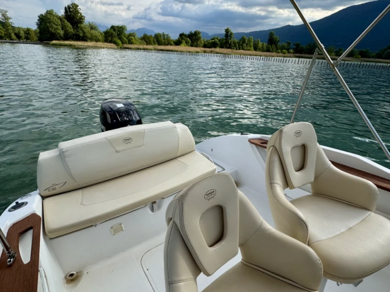 Alquiler de Lancha, con o sin patrón Sessa Marine Aix-les-Bains