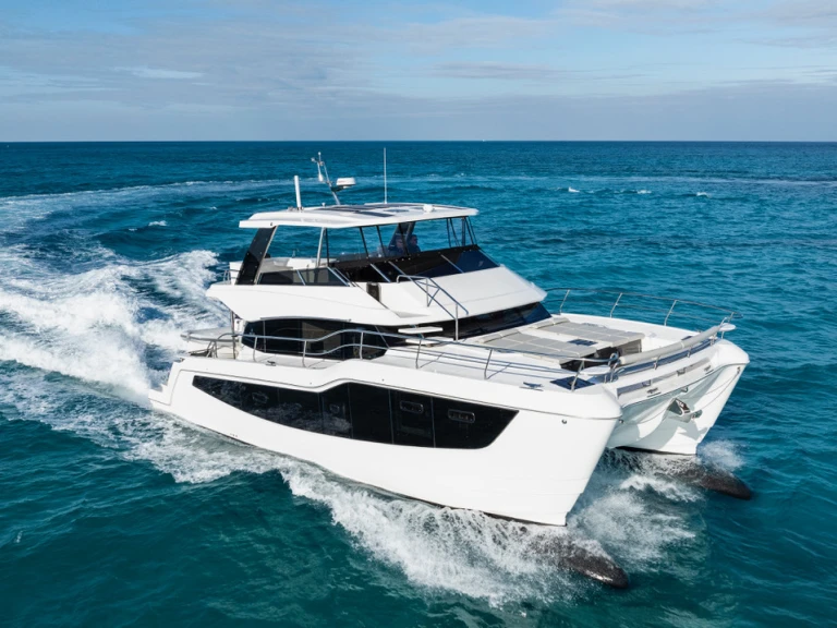 Alquiler de Aquila Aquila 50 Yacht en Lignano Sabbiadoro