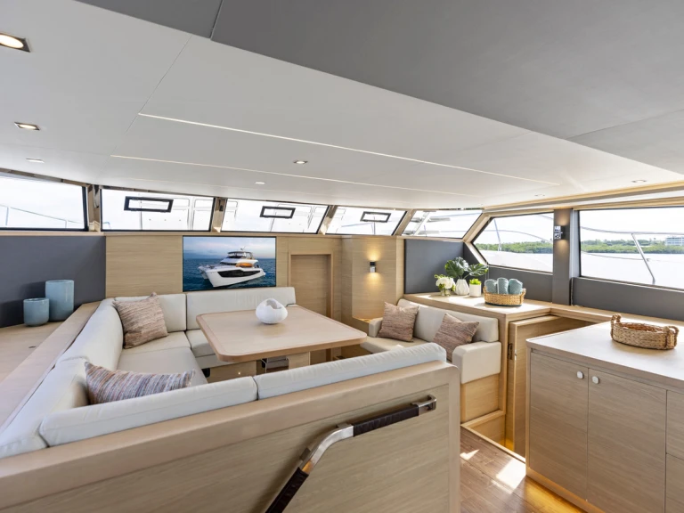 Alquiler de barcos Lignano Sabbiadoro barato de Aquila 50 Yacht