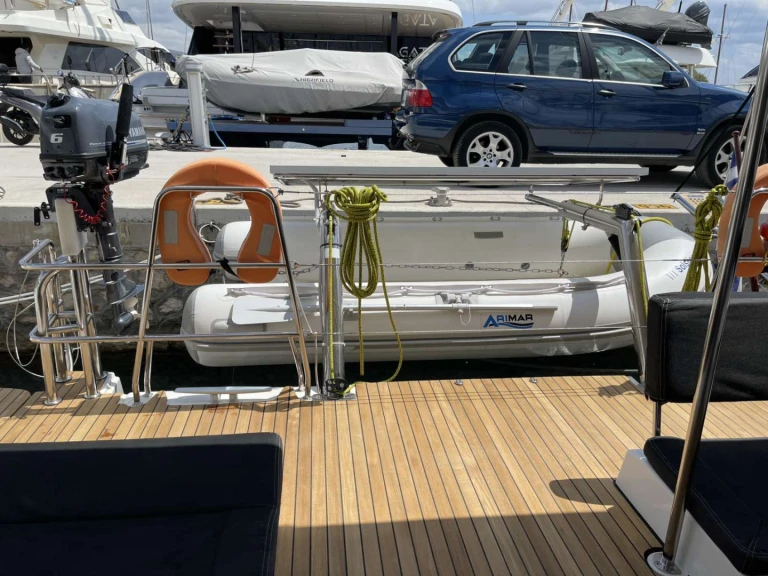 Alquiler de Catamarán, con o sin patrón Lagoon Álimos