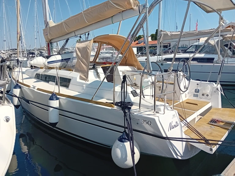 Alquiler Velero Dufour con o sin  título de navegación