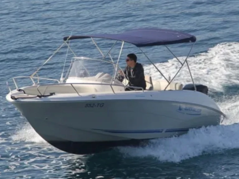Alquiler Lancha Quicksilver con o sin  título de navegación