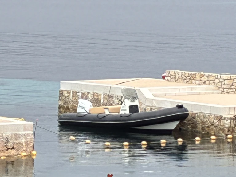 Alquiler de Bombard Sunrider 650 en La Napoule