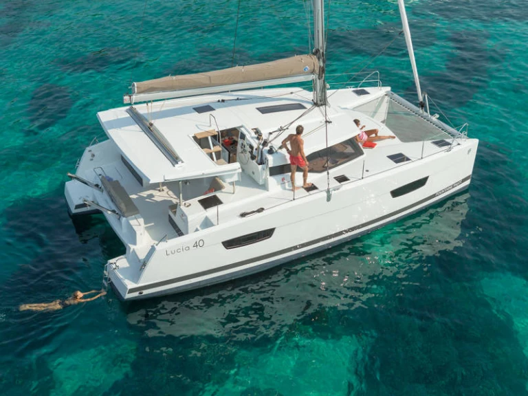 Alquiler de Fountaine Pajot L40 en Cannes