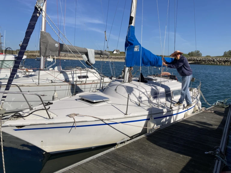 Alquiler de embarcaciones Jeanneau Poker enBono en Samboat